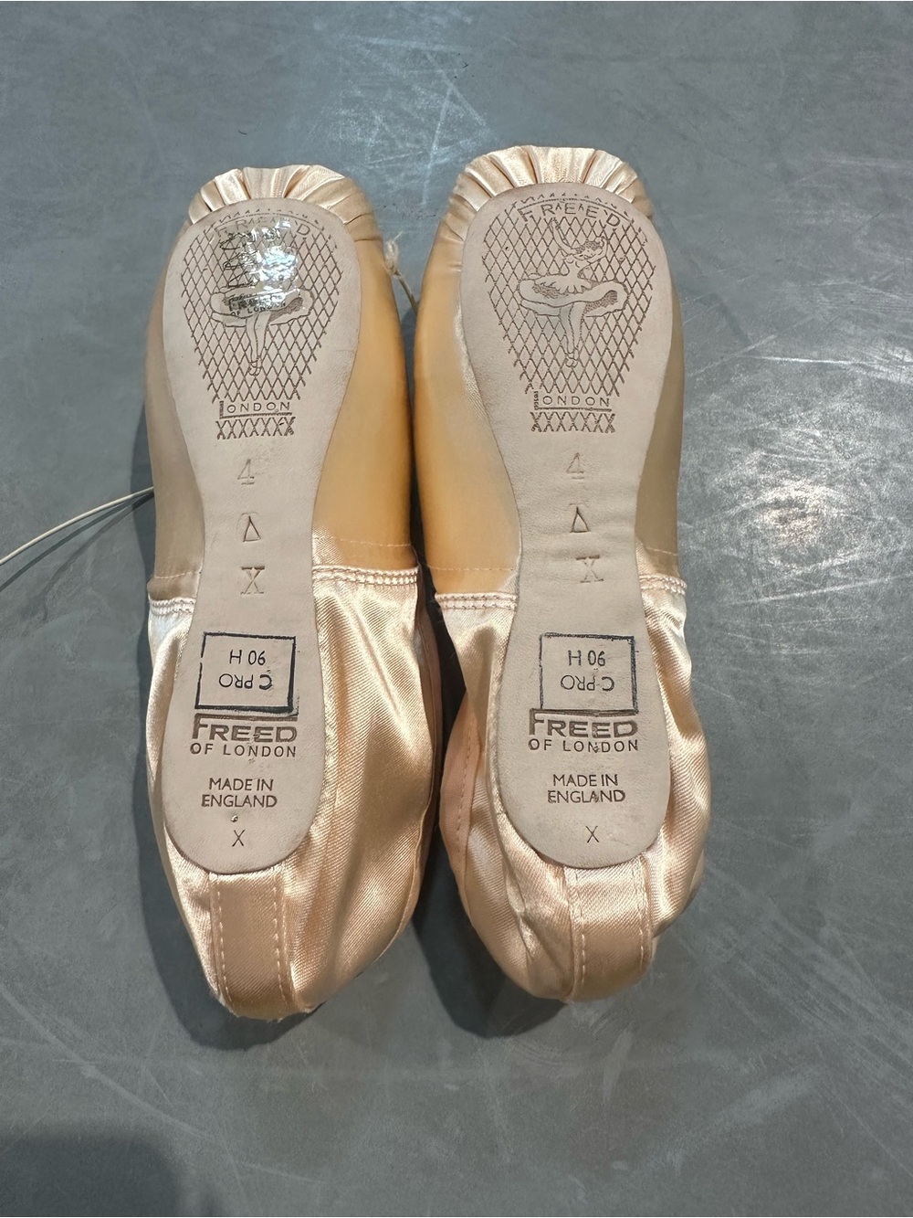 Freed of London Pointe Shoes Women’s Ballet Pointe Shoe - Champagne 4X